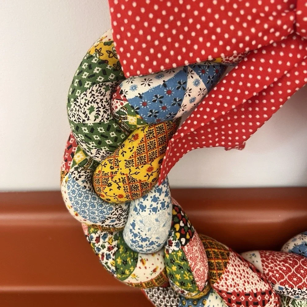 Vtg 1970's Wreath Puffy Quilted Stuffed Fabric Funky Groovy Handmade Retro Red